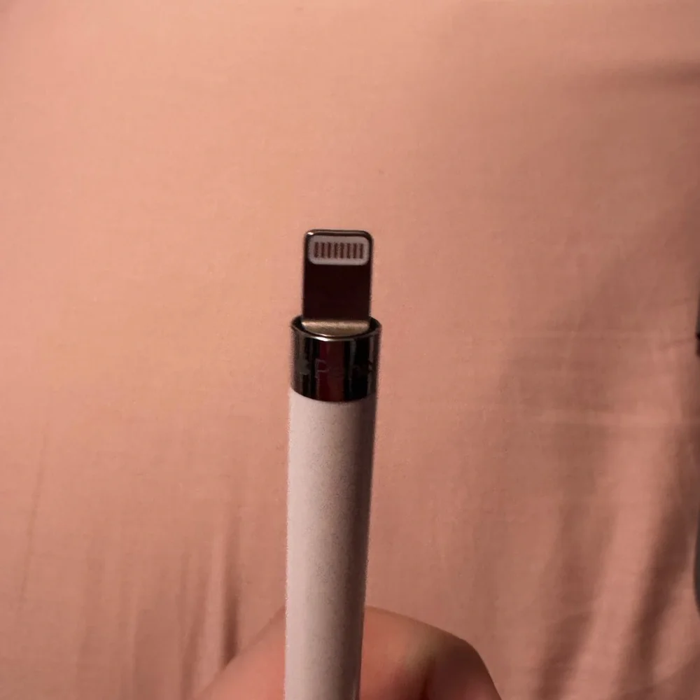 Apple White Pencil